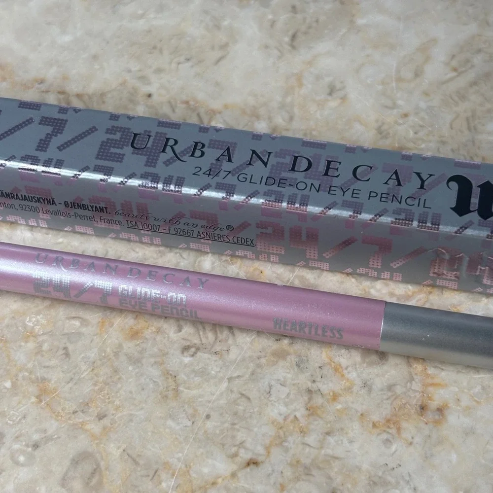 URBAN DECAY 247 Glide on Eye‎ Pencil Heartless Pink Shimmer Waterproof DAMAGE