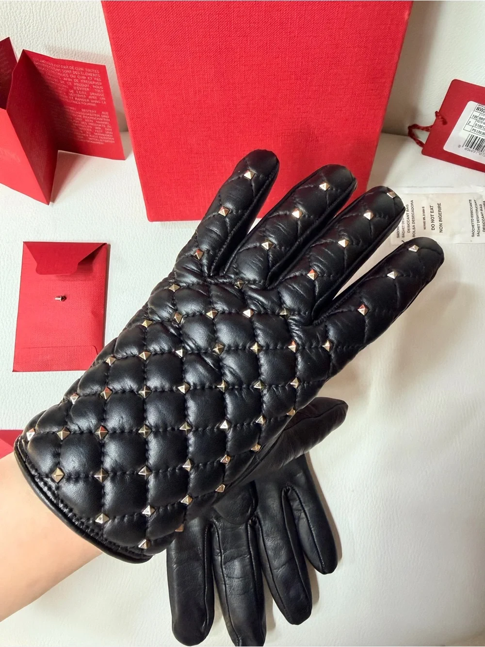 Valentino luxury gloves