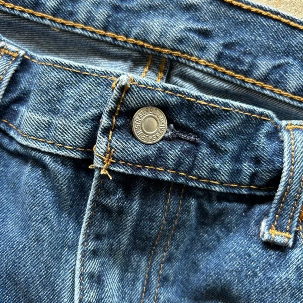 Men’s Straight Leg 505 Jeans Medium Wash Waist 38 Levi’s Workwear Durable