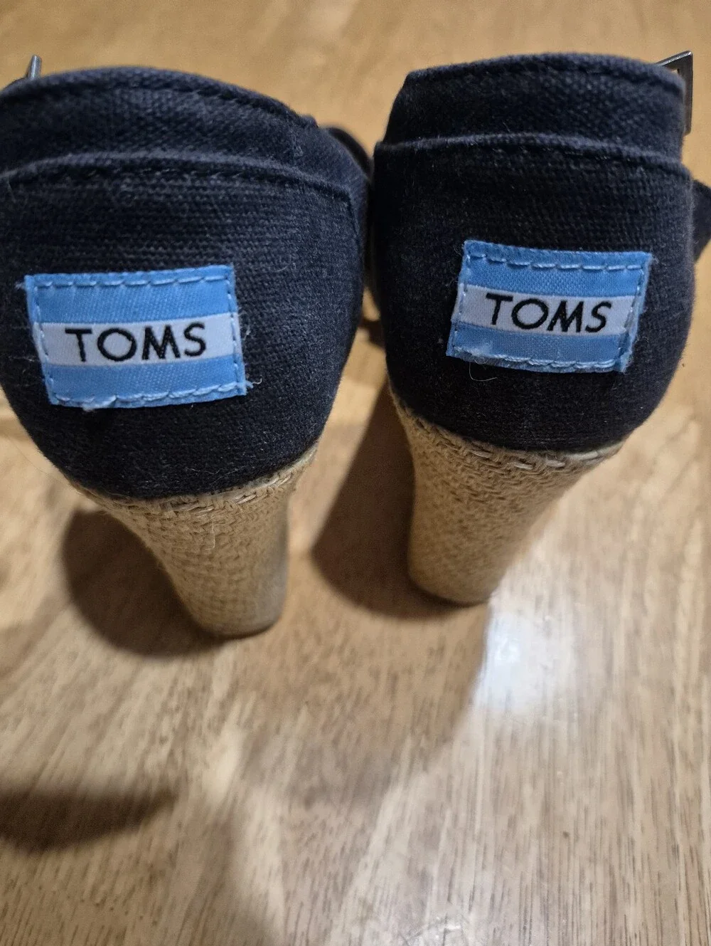 Toms pre loved