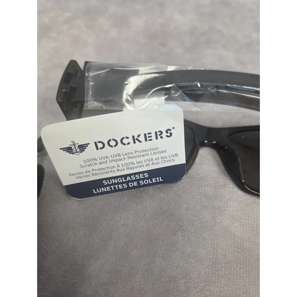 Dockers black sunglasses