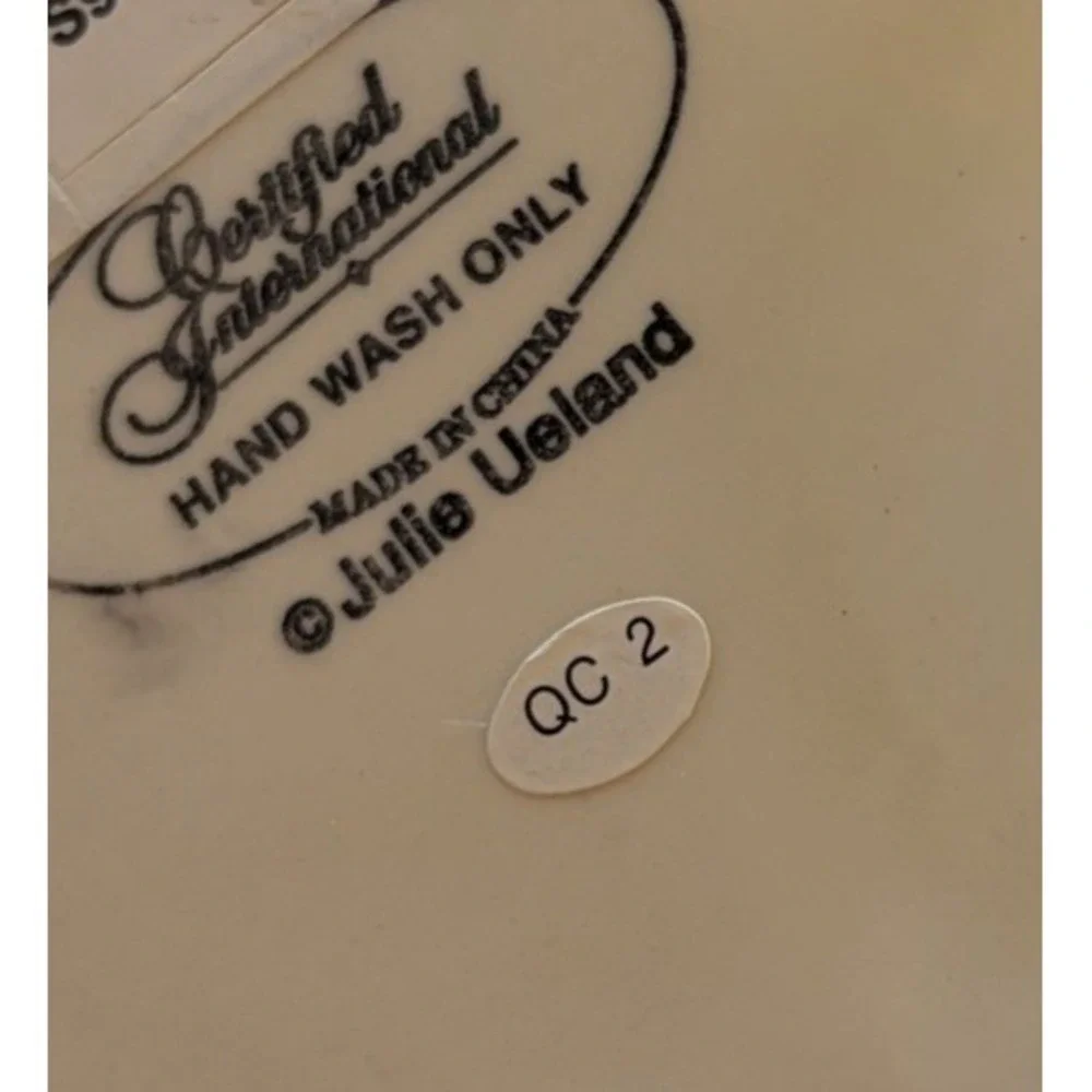 Certified International julie ueland