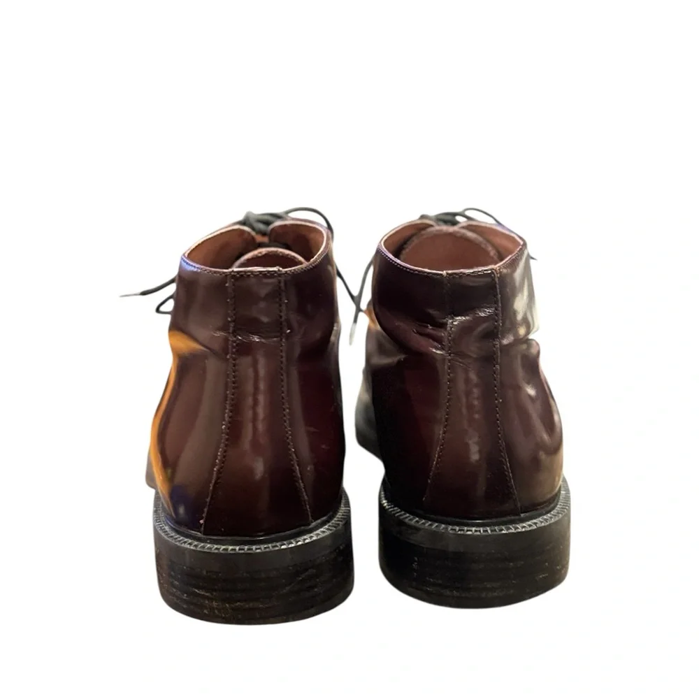 Banana Republic sleek leather