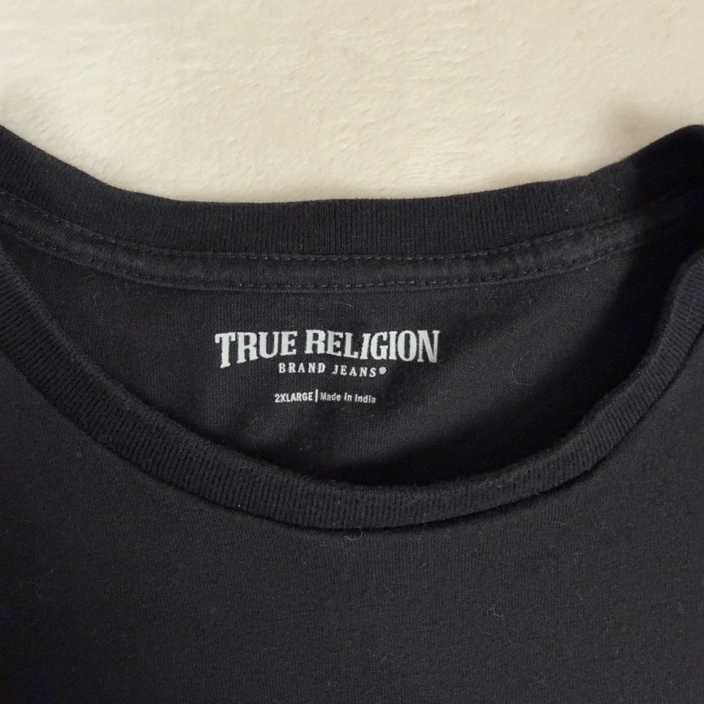 True Religion SS Resort Patch Tee Black Crewneck Graphic T-Shirt‎ 2XL
