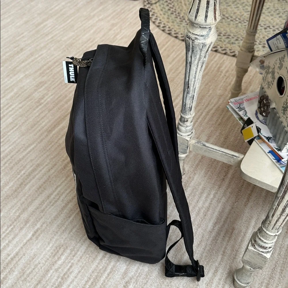 NWT Thule Notus Lightweight Black Laptop Backpack Padded 35-2007525 Co-branding