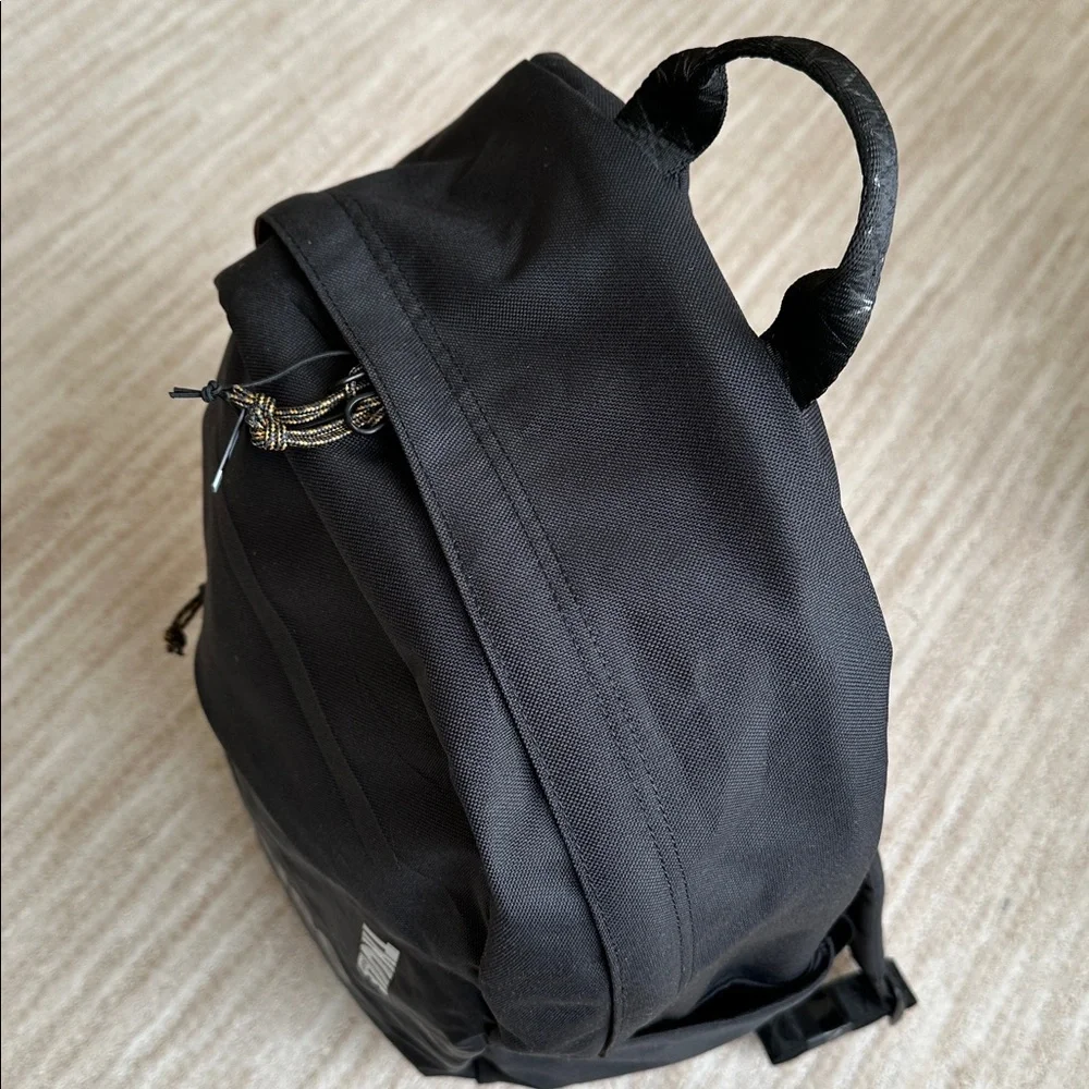 NWT Thule Notus Lightweight Black Laptop Backpack Padded 35-2007525 Co-branding