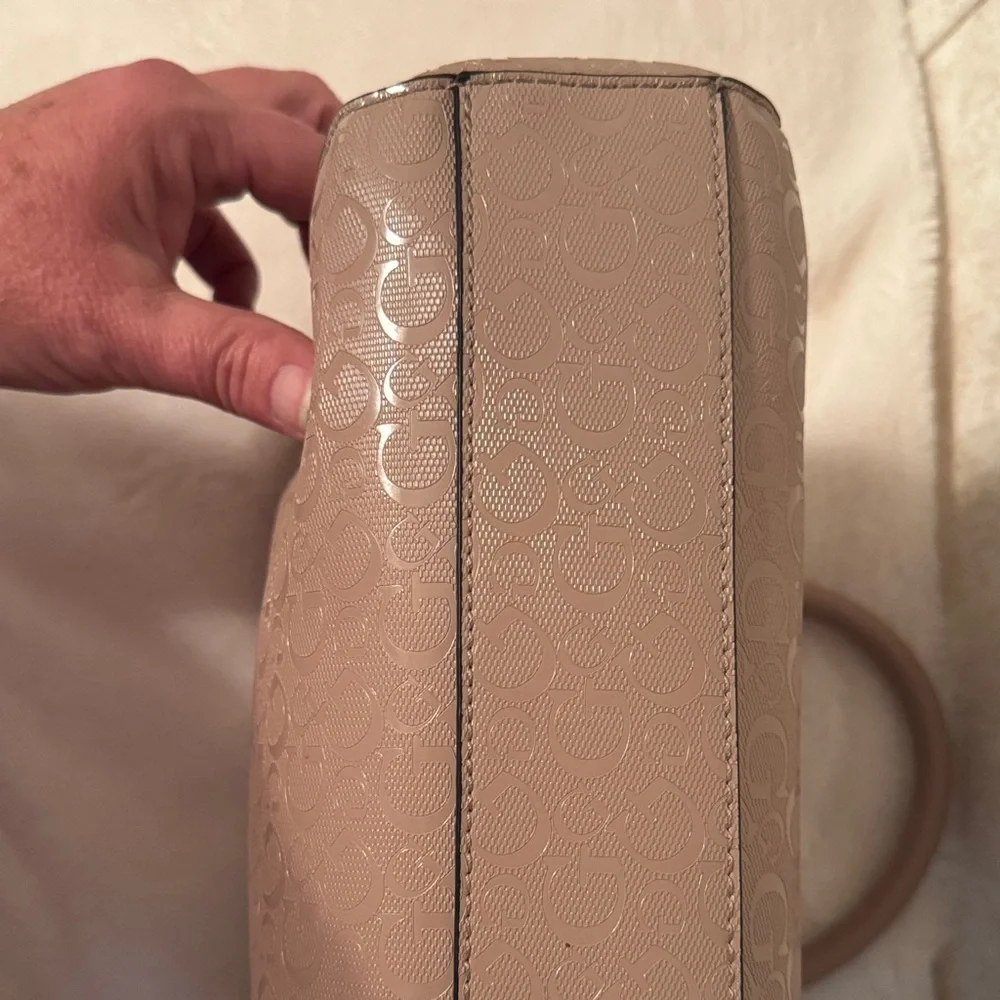 Guess elegant tan