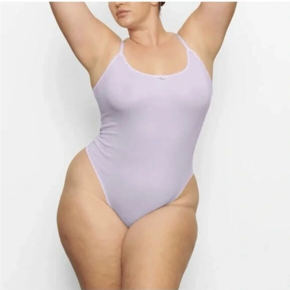 SKIMS ~ Bodysuit