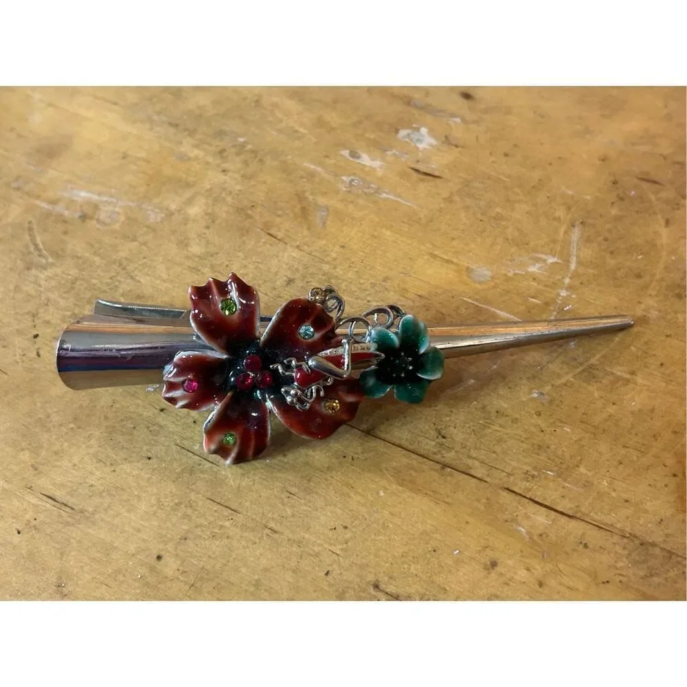 Large Vintage Rhinestone Studded Floral Alligator Hair Clip (8218)