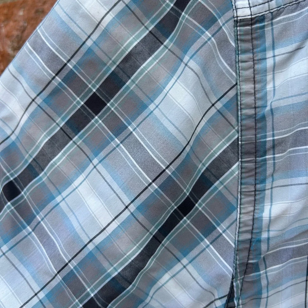 The North Face Men’s Gray Plaid Short Sleeve Shirt XL