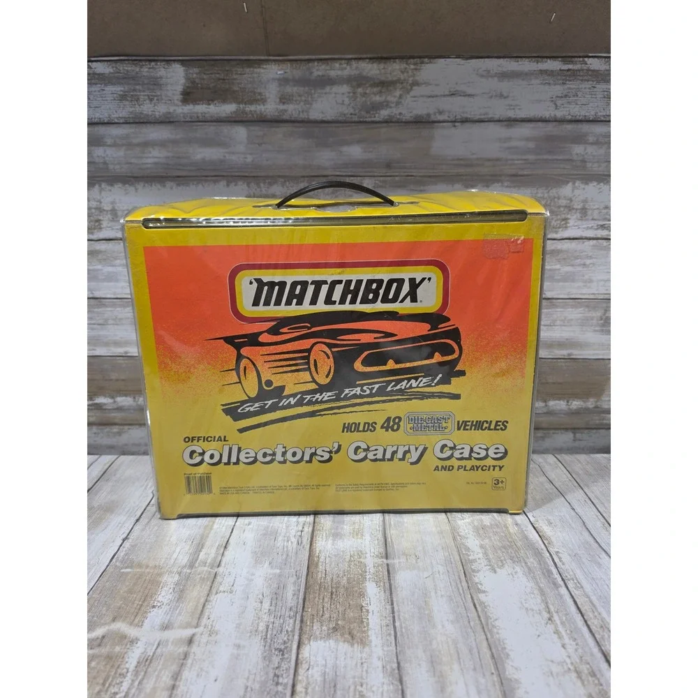 Vintage 1994‎ Matchbox Official Collectors Carry Case Playcity with Cars Lot