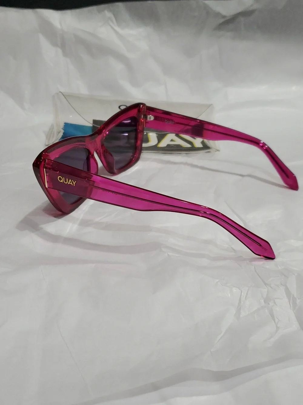 Quay Australia color eye arms