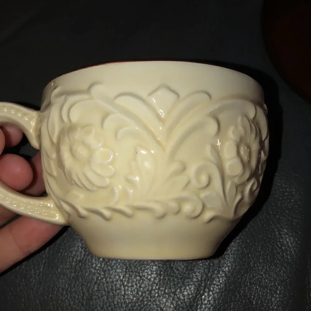 Shared Blessings saucer diameter