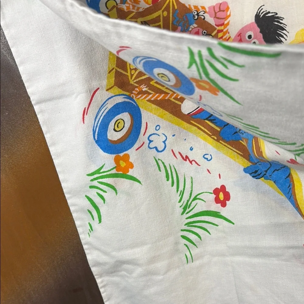 2 vintage J.C. Penney Sesame Street Character‎ Print White pillowcases d1