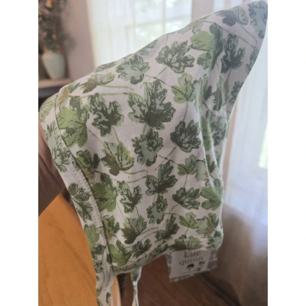 Kate Quinn Green Leaf Grape Leaf Baby Bonnet 12-18 Months NWT