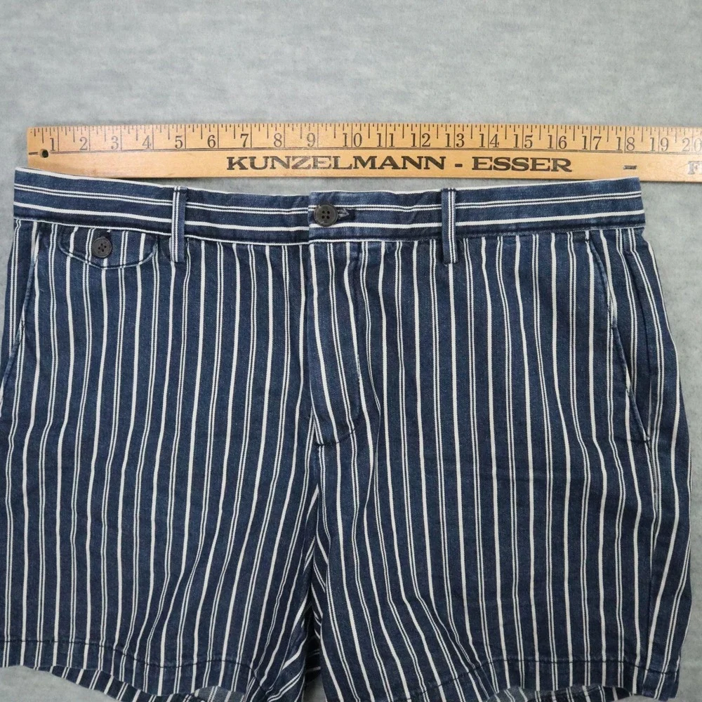 Banana Republic Lived In Chino Shorts Mens 36 Navy White Stripe 7 Inch Cotton‎