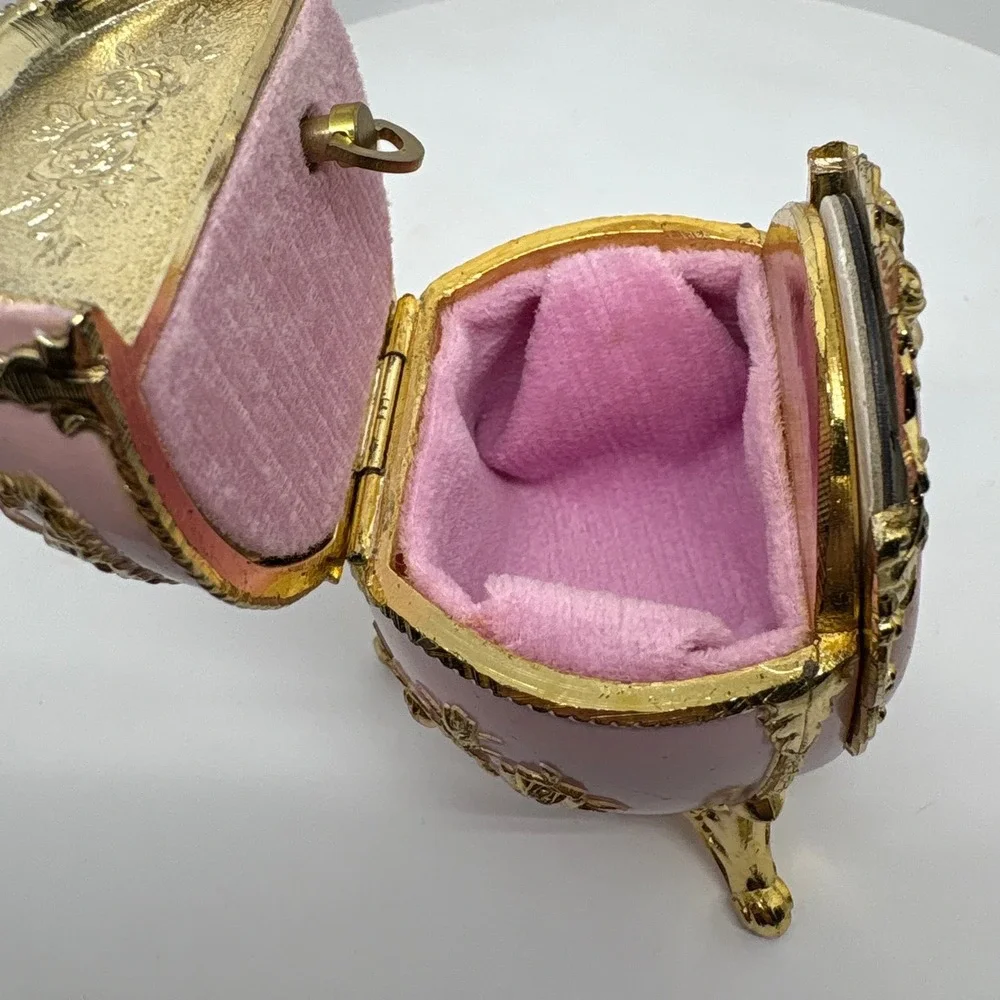 N/A ornate pink