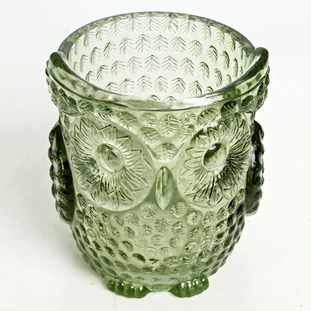N/A owl vase