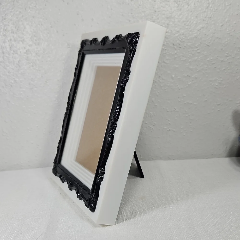 Vintage elegant black