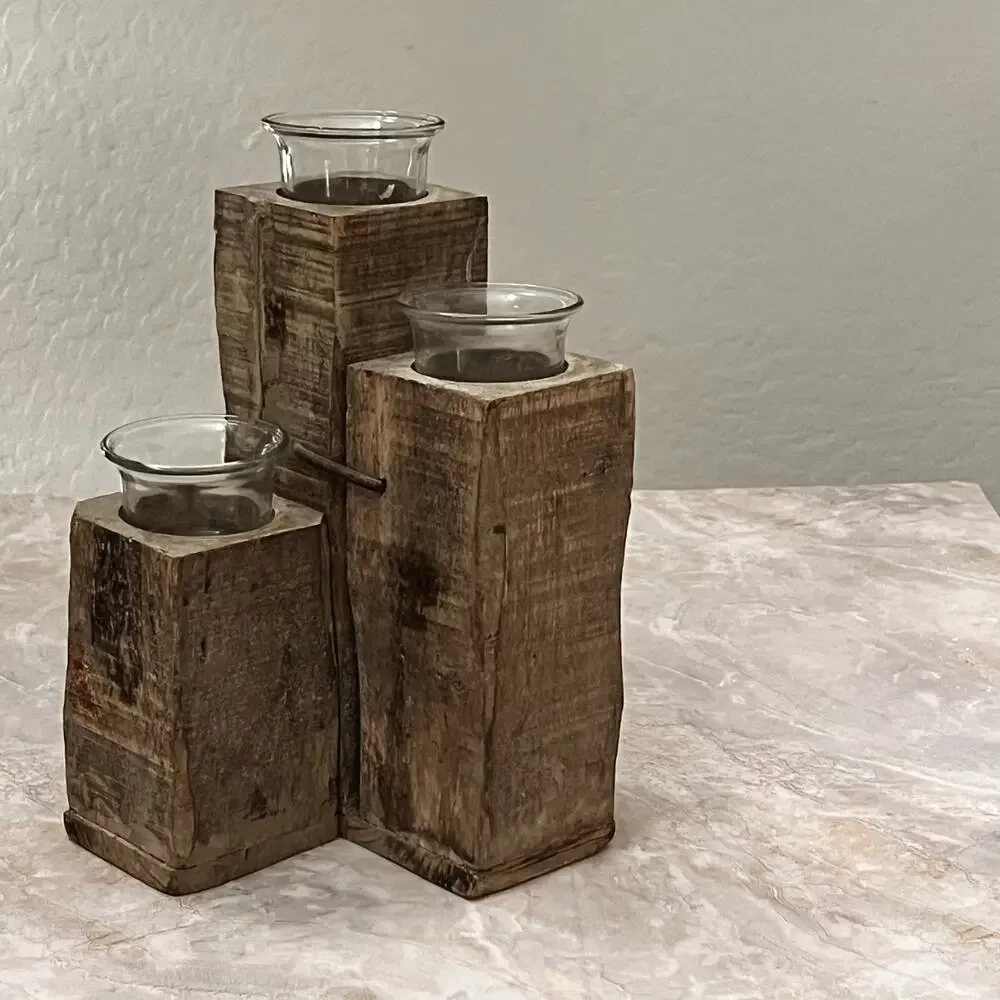 Unbranded rustic square
