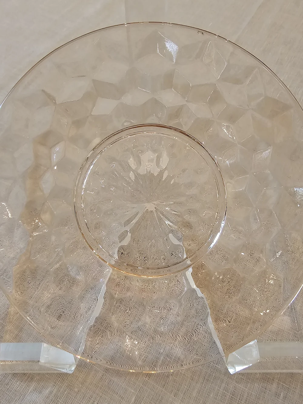 Jeannette Glass elegant pale