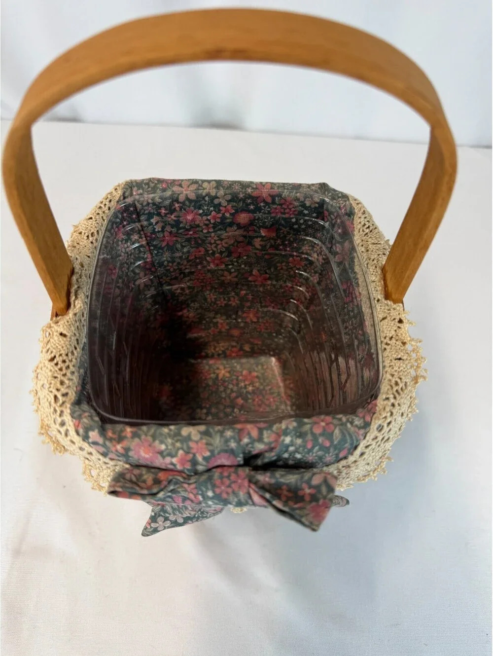 1993 Longaberger Medium Peg Basket w/Floral Liner & Protector