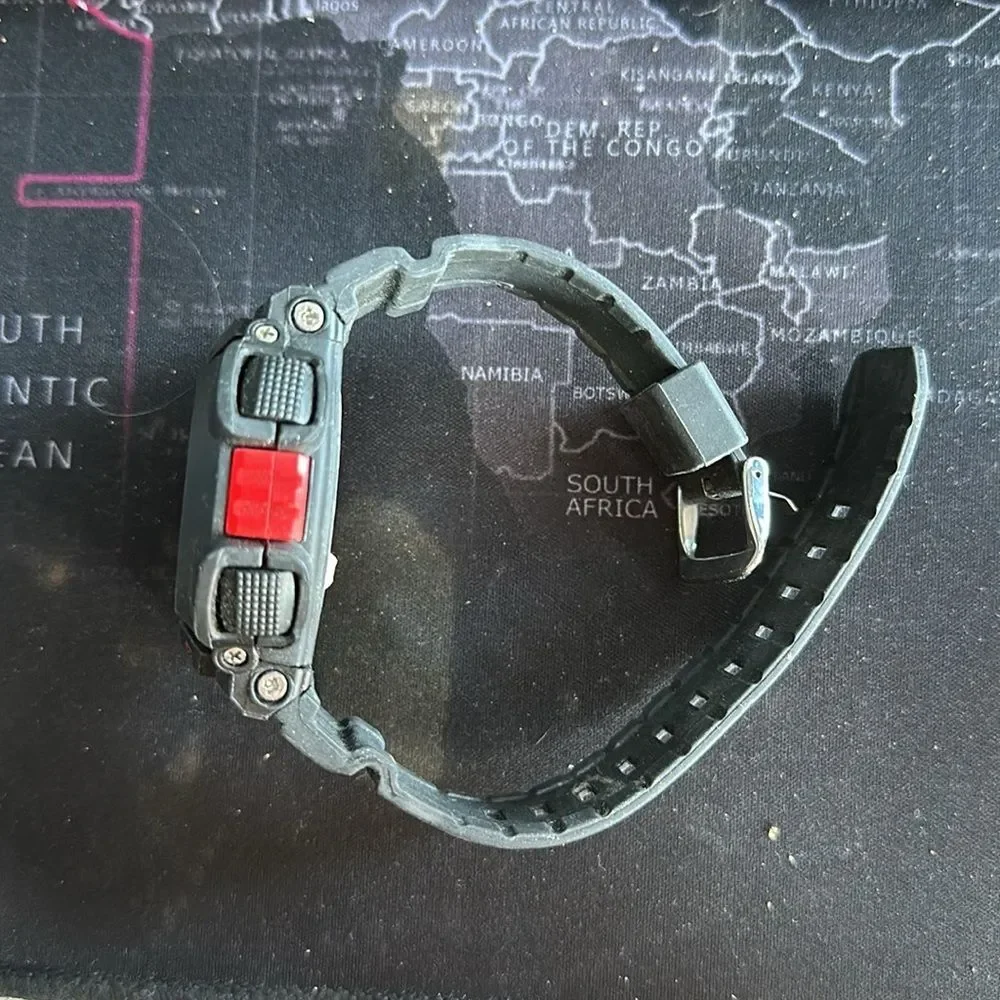 Skmei details men