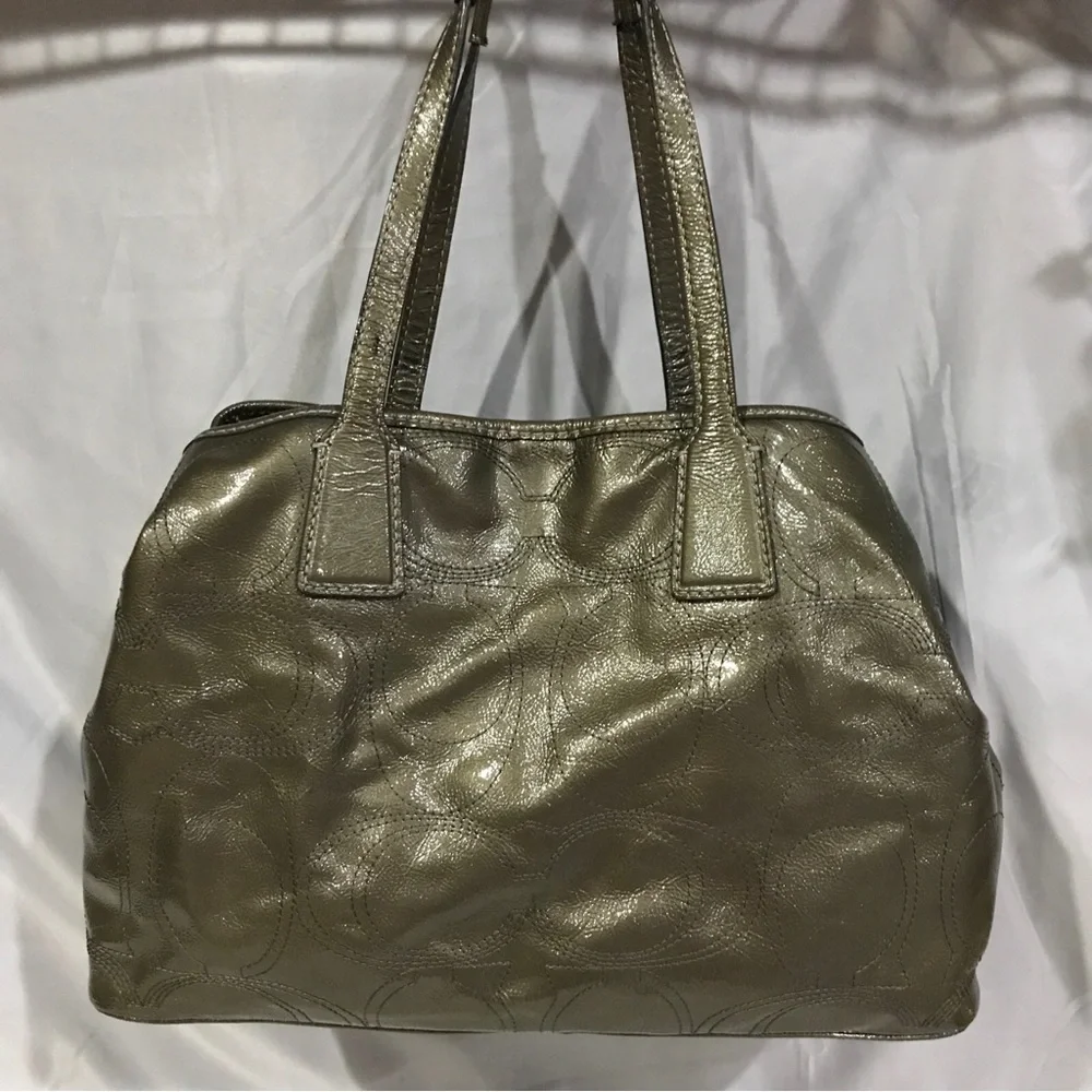 Coach this bag