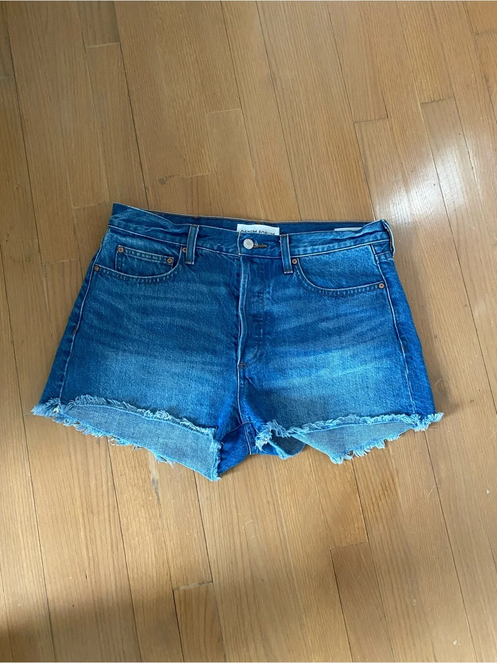 Aritzia perfect pair