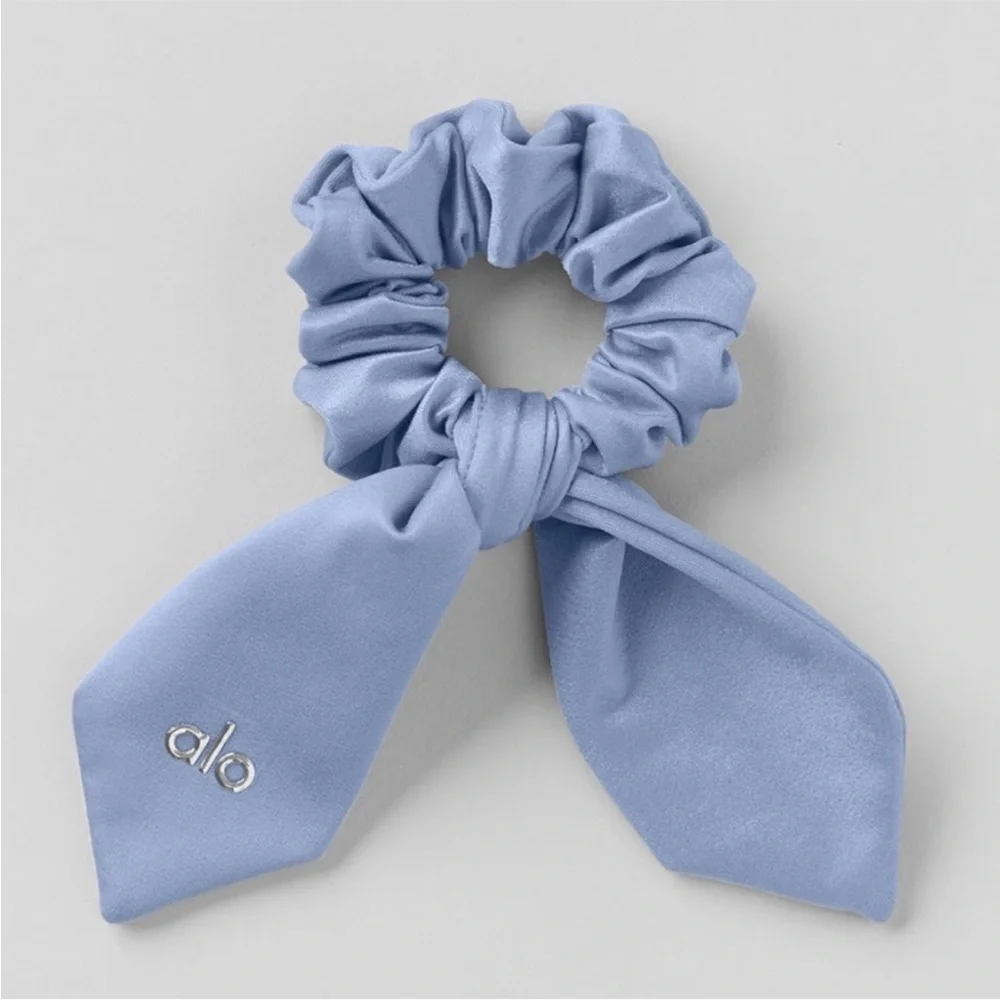 ALO Yoga chic winter