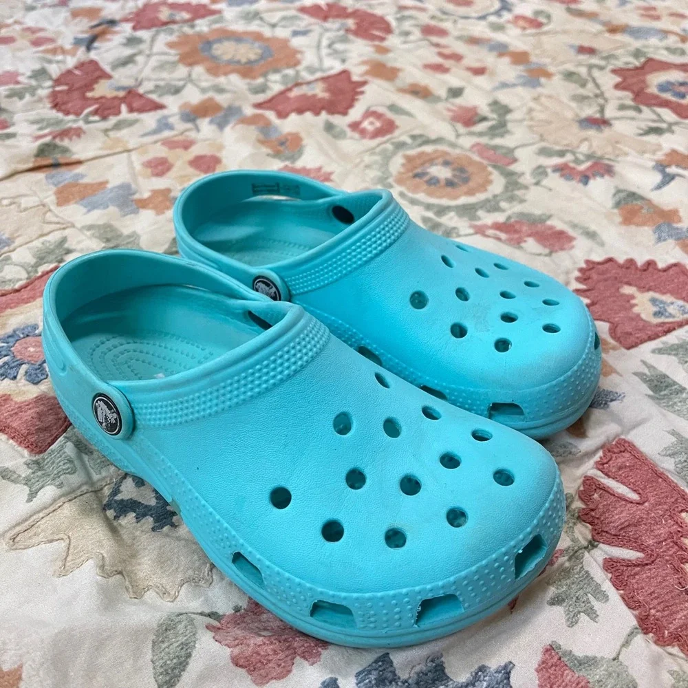 CROCS good used