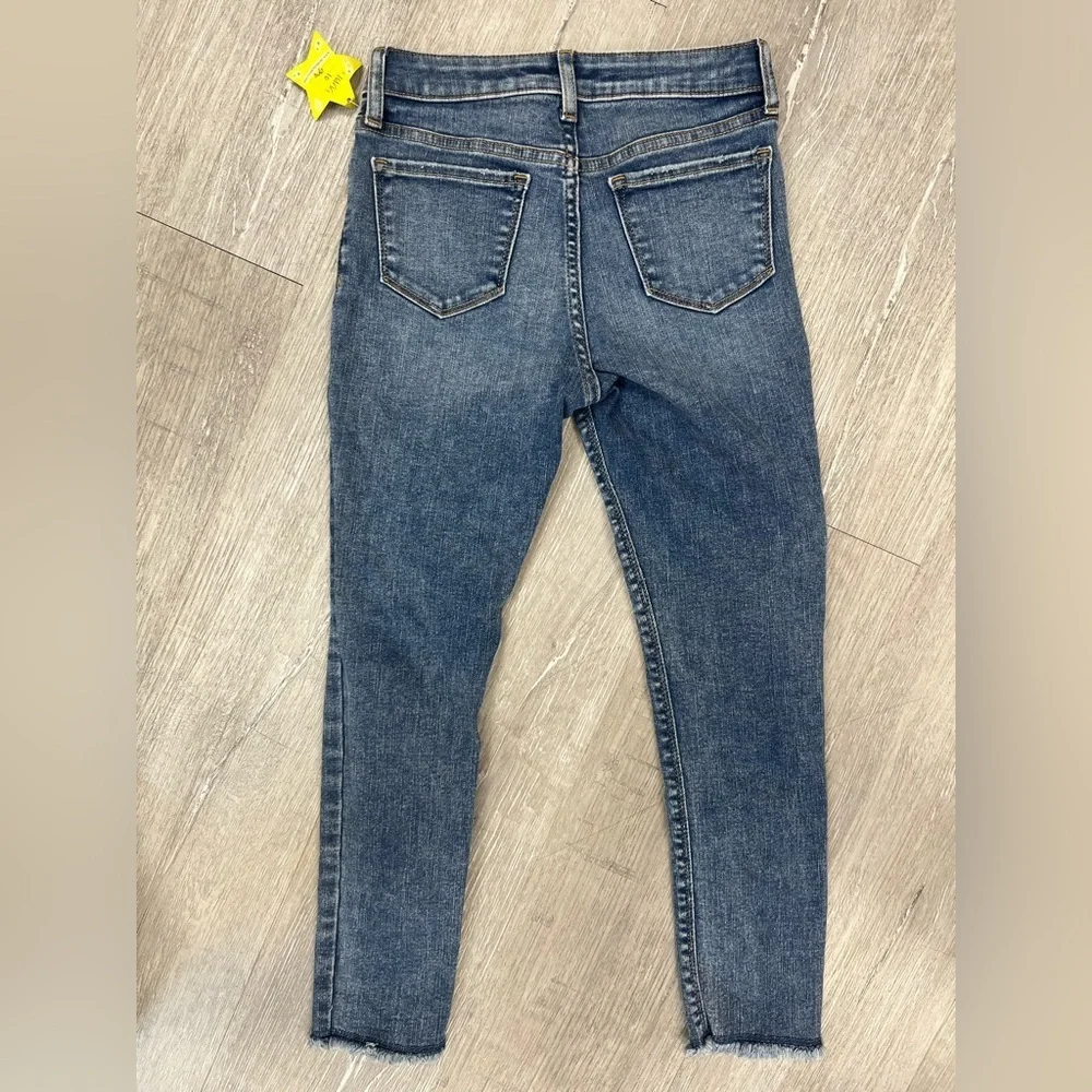 GAP stylish distressed