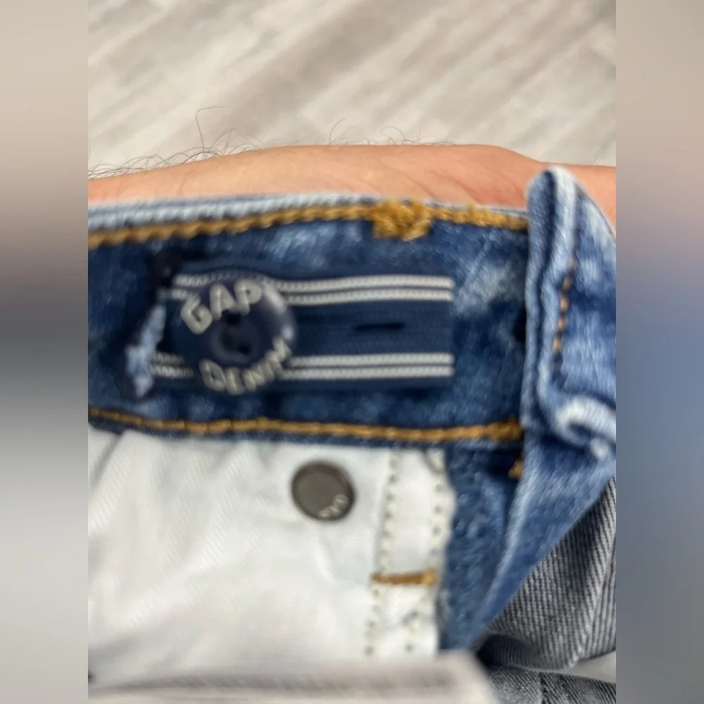 GAP stylish distressed