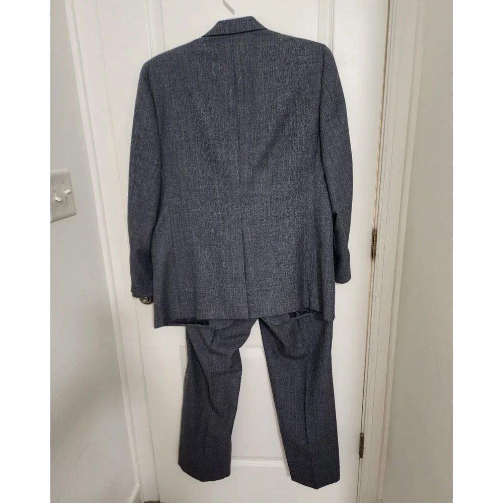 Vintage Society Brand Gray Windowpane 100% Virgin Wool 2 Pc Suit Mens 44R 37x29