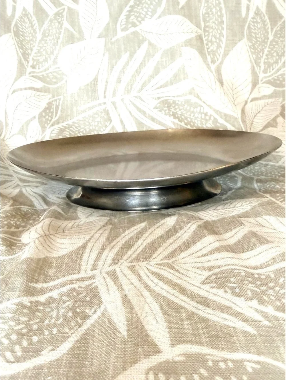 MCM Wear-Brite 18-8 Stainless Steel Pedestal Serving Dish Oval 10.5”