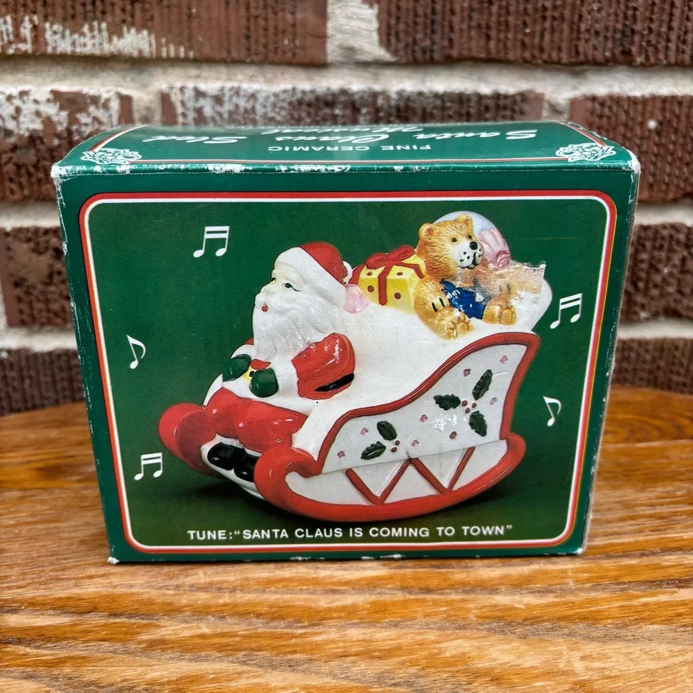 Vintage Christmas Santa Claus Sleigh Musical Box Taiwan Original Box