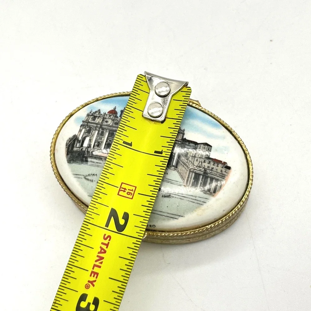 N/A vintage oval