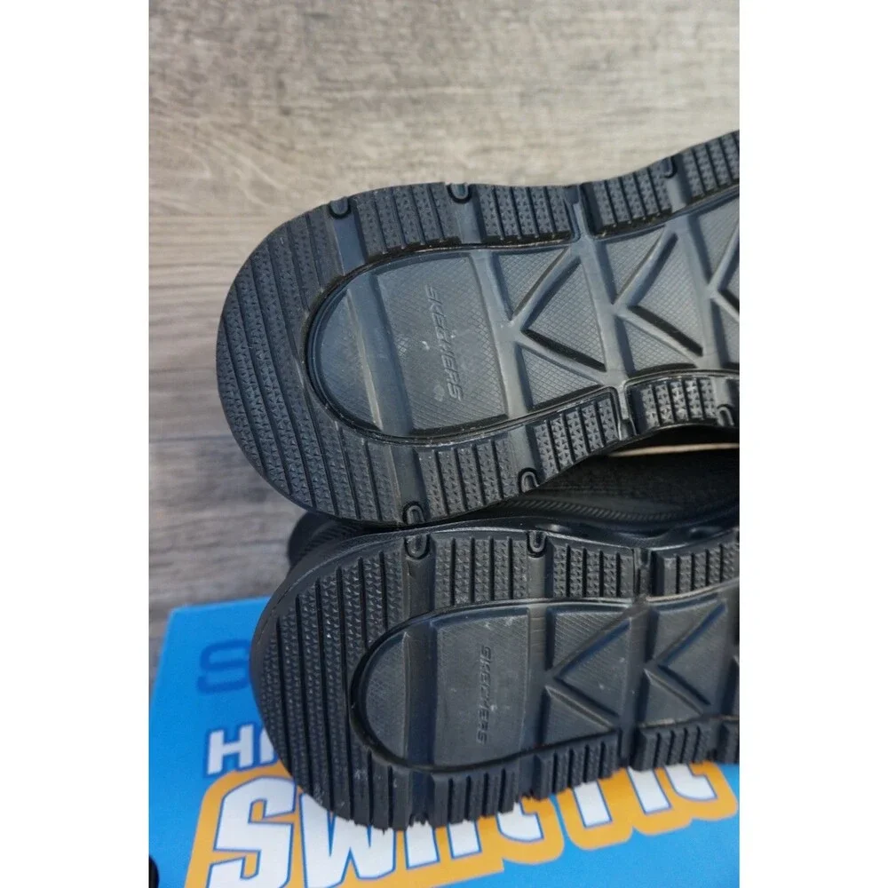 Skechers used good
