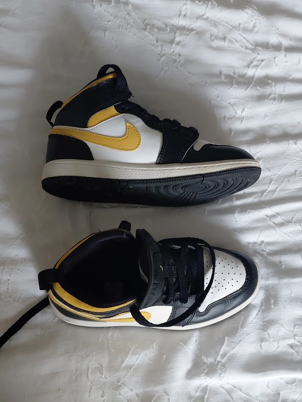 Nike Kids High-Top Sneakers in Black, White & Yellow