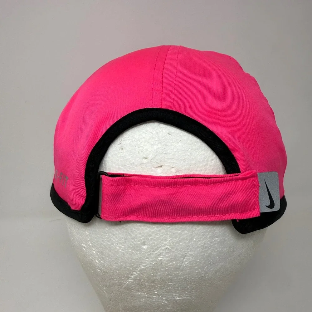 Nike featherlight dri