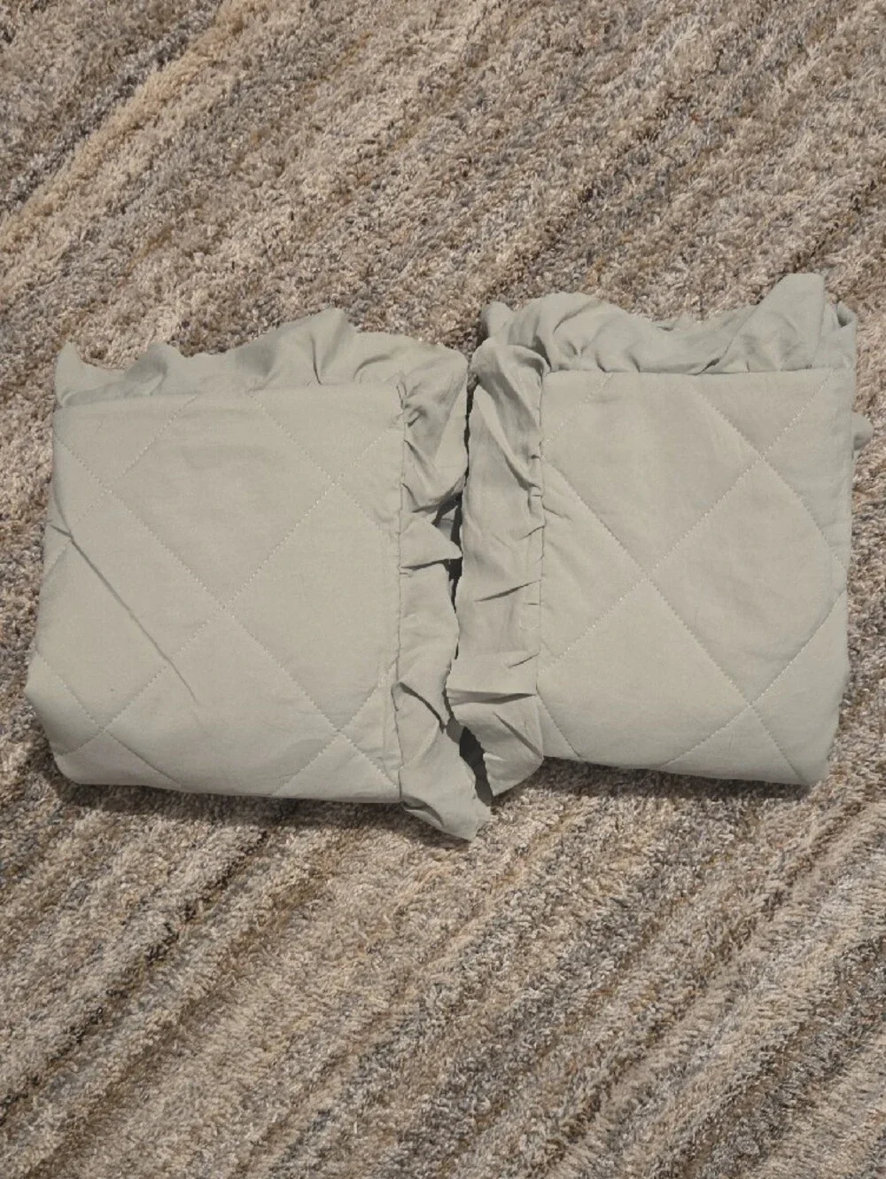 Soft Ruffled Pillow Case Set in Sage Green
