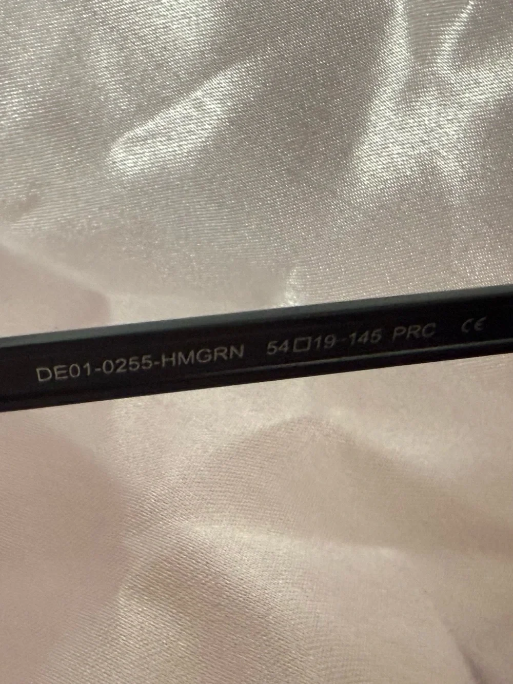 Diff Eyewear black brown