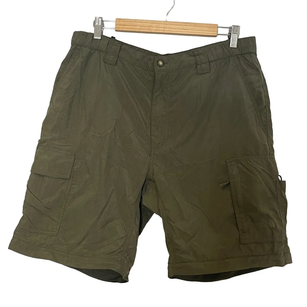 The North Face Mens Outdoor GorpCore Cargo Shorts Size L Green Nylon Activewear