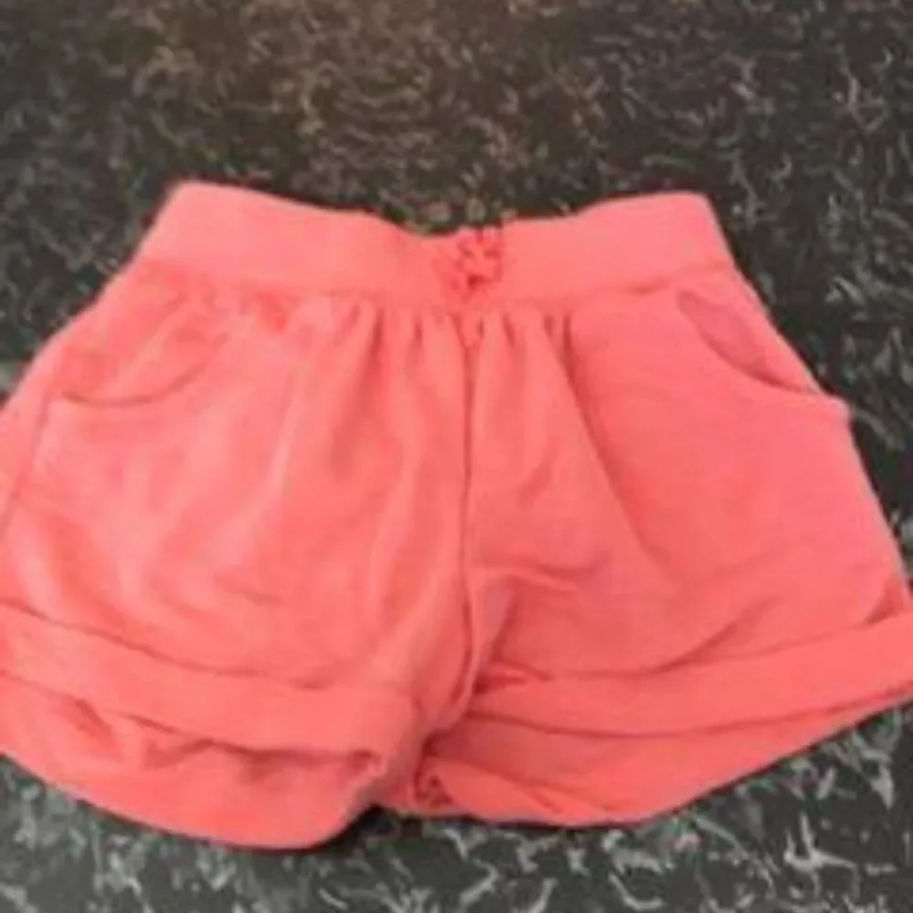 🍭6/$30 Old Navy coral elastic waist shorts - 4T