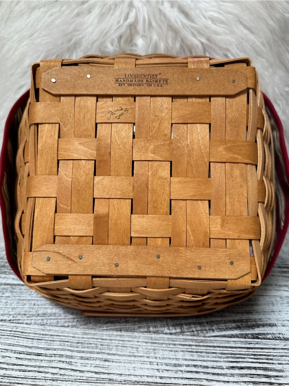 Longaberger includes fabric