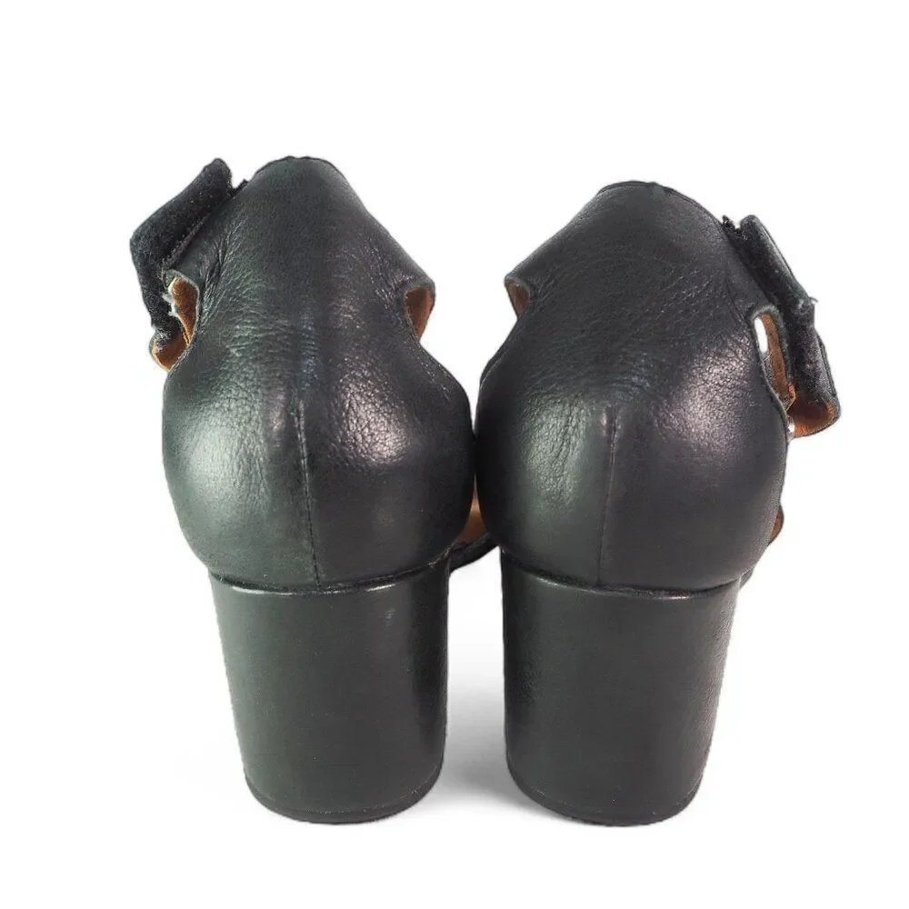Gentle Souls by Kenneth Cole Hey Gabe‎ T-Strap Open Toe Wedge Black Women's 8.5M