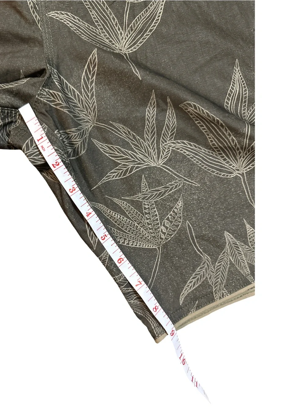 Volcom Barnacle Scallop Stoney Men’s Boardshorts Size 38