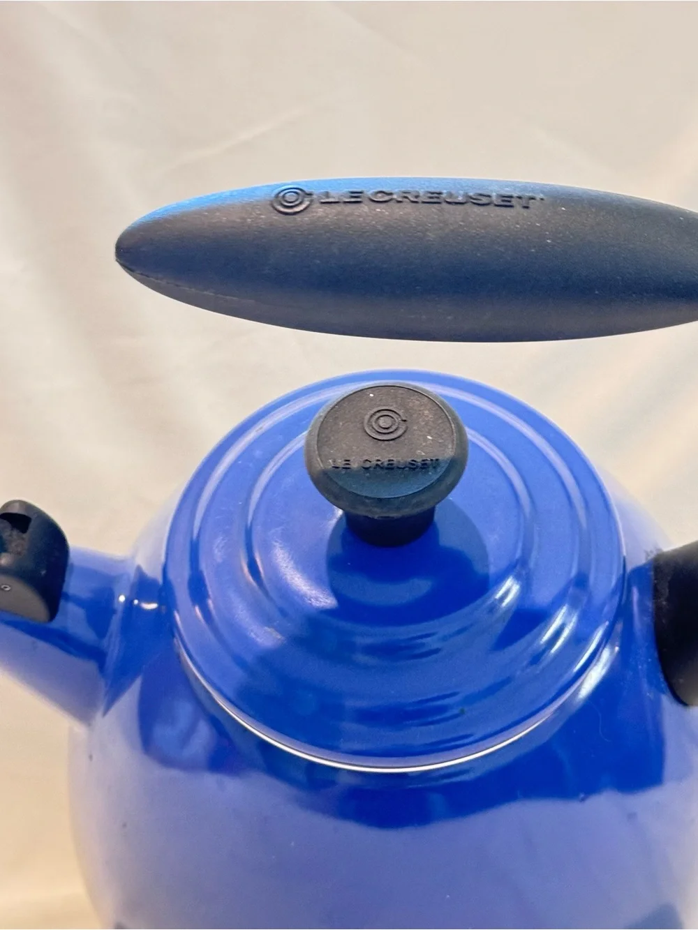 Le Creuset classic blue