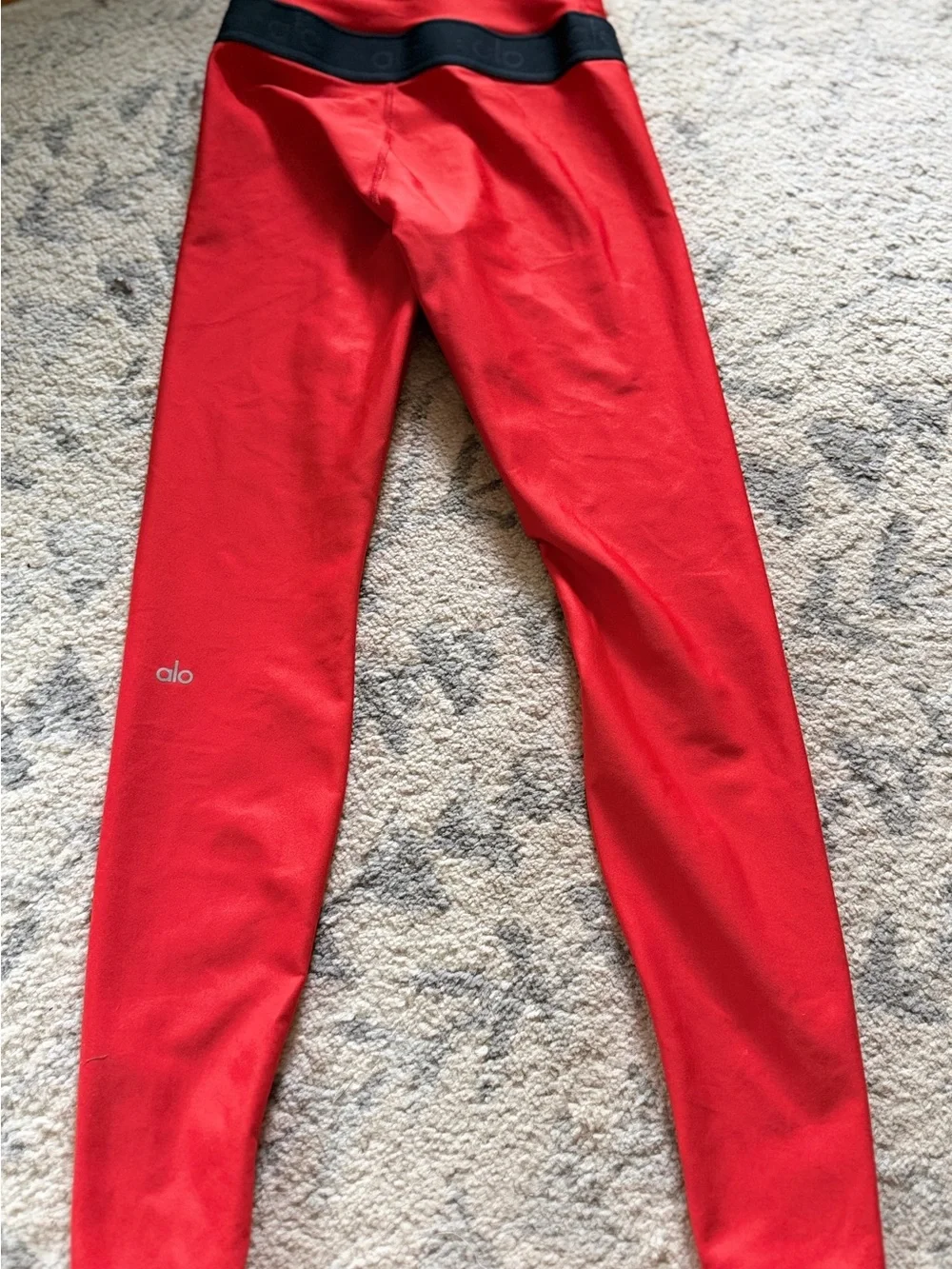 ALO Yoga cherry pop