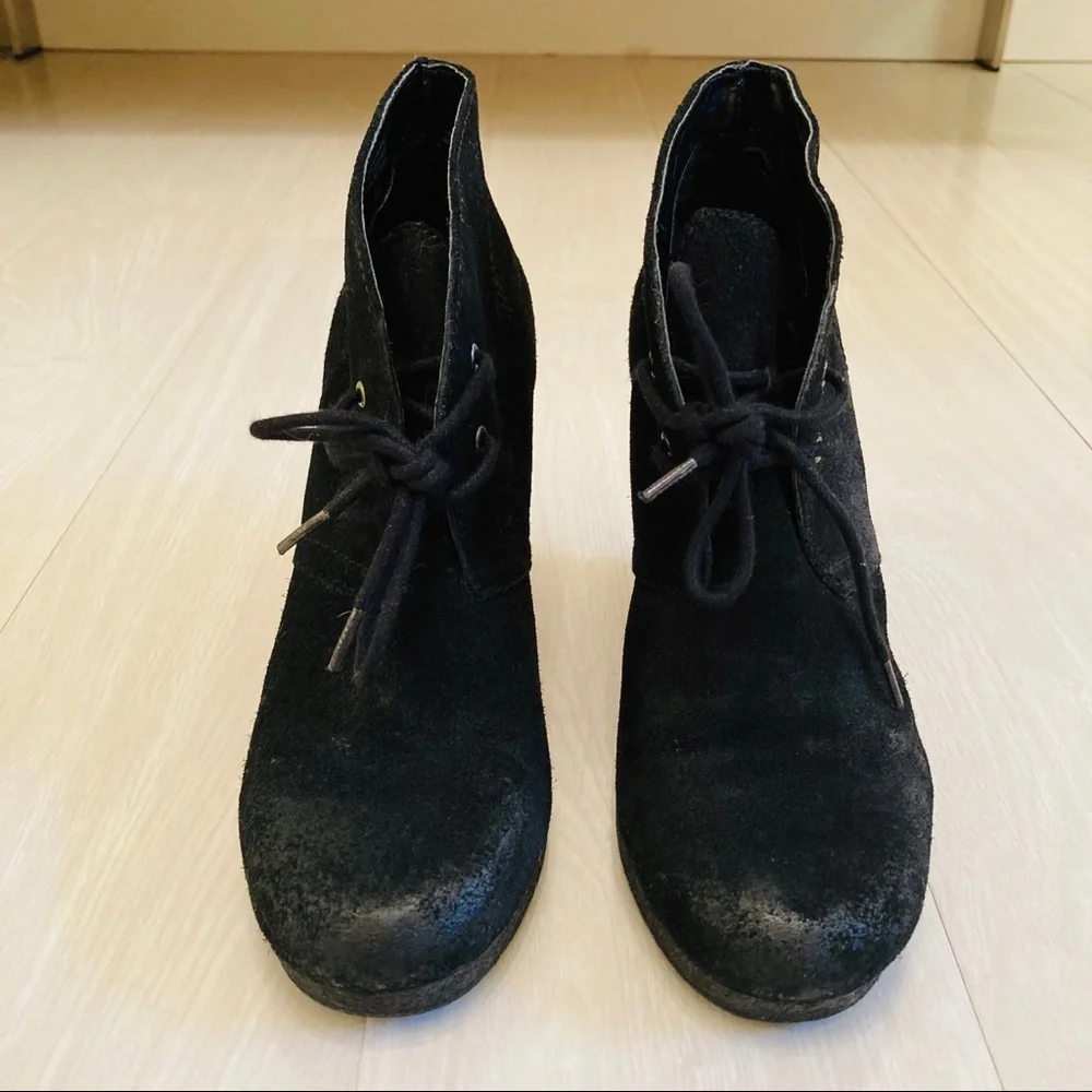 Nine West gently worn